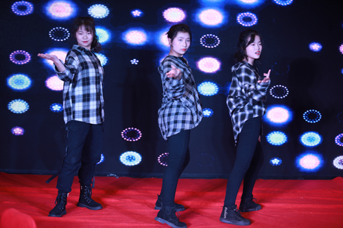 大禹漢光2018年“同心同行，共創(chuàng)未來”主題年會圓滿成功