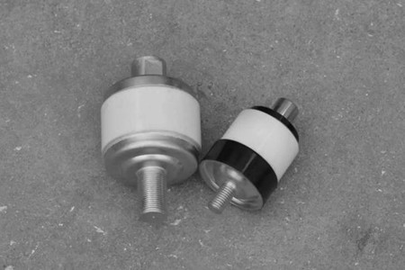 真空開關(guān)管外絕緣被擊穿的原因有哪些？